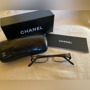 CHANEL glasses